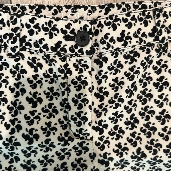 Loft Patterned Short - Picture 2 of 5